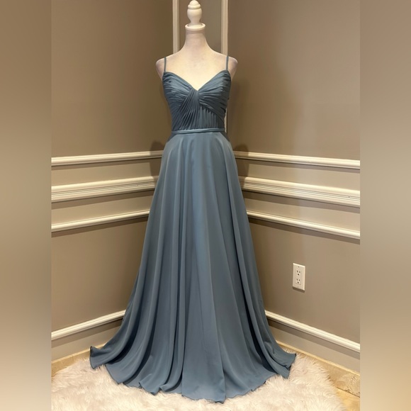 Brideside Cher dusty blue women’s chiffon spaghetti strap formal evening dress - Picture 4 of 16